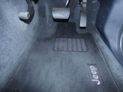 ジープ グランドチェロキー ｻﾐｯﾄ　正規D車 2019yﾓﾃﾞﾙ ﾎﾜｲﾄﾗｸﾞﾅﾚｻﾞｰ ｻﾝﾙｰﾌ 純正20ｲﾝﾁAW Aｶｰﾌﾟﾚｲ Bｶﾒﾗ　2年保証