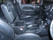 ジープ ラングラー ｱﾝﾘﾐﾃｯﾄﾞ ｻﾊﾗ　正規D車 2020yﾓﾃﾞﾙ 黒革 社外ﾊﾞﾝﾊﾟｰ ﾘﾌﾄｱｯﾌﾟ ｼﾞｪﾌﾟｾﾝ17ｲﾝﾁAW ﾅﾋﾞTV Aｶｰﾌﾟﾚｲ Bｶﾒﾗ　2年保証