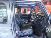 ジープ ラングラー ｱﾝﾘﾐﾃｯﾄﾞ ｻﾊﾗ　正規D車 2020yﾓﾃﾞﾙ 黒革 社外ﾊﾞﾝﾊﾟｰ ﾘﾌﾄｱｯﾌﾟ ｼﾞｪﾌﾟｾﾝ17ｲﾝﾁAW ﾅﾋﾞTV Aｶｰﾌﾟﾚｲ Bｶﾒﾗ　2年保証