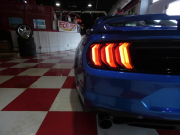 フォード マスタング ｴｺﾌﾞｰｽﾄ ﾌﾟﾚﾐｱﾑ　2019yﾓﾃﾞﾙ ﾊﾟﾌｫｰﾏﾝｽPKG 201A 黒革 車高調 可変ﾊﾞﾙﾌﾞ付社外ﾏﾌﾗｰ 専用19ｲﾝﾁAW　2年保証