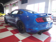 フォード マスタング ｴｺﾌﾞｰｽﾄ ﾌﾟﾚﾐｱﾑ　2019yﾓﾃﾞﾙ ﾊﾟﾌｫｰﾏﾝｽPKG 201A 黒革 車高調 可変ﾊﾞﾙﾌﾞ付社外ﾏﾌﾗｰ 専用19ｲﾝﾁAW　2年保証