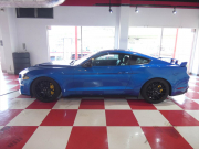 フォード マスタング ｴｺﾌﾞｰｽﾄ ﾌﾟﾚﾐｱﾑ　2019yﾓﾃﾞﾙ ﾊﾟﾌｫｰﾏﾝｽPKG 201A 黒革 車高調 可変ﾊﾞﾙﾌﾞ付社外ﾏﾌﾗｰ 専用19ｲﾝﾁAW　2年保証