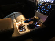 ジープ グランドチェロキー ｻﾐｯﾄ　正規D車 2019yﾓﾃﾞﾙ 黒革 ｻﾝﾙｰﾌ 純正20ｲﾝﾁAW Aｶｰﾌﾟﾚｲ Bｶﾒﾗ　2年保証