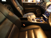 ジープ グランドチェロキー ｻﾐｯﾄ　正規D車 2019yﾓﾃﾞﾙ 黒革 ｻﾝﾙｰﾌ 純正20ｲﾝﾁAW Aｶｰﾌﾟﾚｲ Bｶﾒﾗ　2年保証