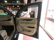 キャデラック エスカレード ﾌﾟﾗﾁﾅﾑ　正規D車 2019yﾓﾃﾞﾙ ﾍﾞｰｼﾞｭ革 ｻﾝﾙｰﾌ BOSE  Aｶｰﾌﾟﾚｲ LEDﾍｯﾄﾞﾗｲﾄ Bｶﾒﾗ　2年保証