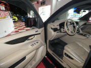 キャデラック エスカレード ﾌﾟﾗﾁﾅﾑ　正規D車  ﾍﾞｰｼﾞｭ革 ｻﾝﾙｰﾌ BOSE  ﾅﾋﾞTV Aｶｰﾌﾟﾚｲ LEDﾍｯﾄﾞﾗｲﾄ Bｶﾒﾗ　2年保証