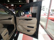 キャデラック エスカレード ﾌﾟﾗﾁﾅﾑ　正規D車  ﾍﾞｰｼﾞｭ革 ｻﾝﾙｰﾌ BOSE  ﾅﾋﾞTV Aｶｰﾌﾟﾚｲ LEDﾍｯﾄﾞﾗｲﾄ Bｶﾒﾗ　2年保証