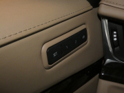 キャデラック エスカレード ﾌﾟﾗﾁﾅﾑ　正規D車  ﾍﾞｰｼﾞｭ革 ｻﾝﾙｰﾌ BOSE  ﾅﾋﾞTV Aｶｰﾌﾟﾚｲ LEDﾍｯﾄﾞﾗｲﾄ Bｶﾒﾗ　2年保証