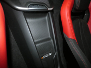 シボレー コルベット ｺﾝﾊﾞｰﾁﾌﾞﾙ  Z51ﾊﾟﾌｫｰﾏﾝｽPKG　正規D車 2024yﾓﾃﾞﾙ  黒赤ｺﾝﾋﾞ革 ｺﾝﾍﾟﾃｨｼｮﾝｼｰﾄ ｼｰﾄﾋｰﾀｰ&ﾍﾞﾝﾁﾚｰﾀｰ Aｶｰﾌﾟﾚｲ ﾌﾛﾝﾄﾘﾌﾀｰ ｸﾙｺﾝ　2年保証
