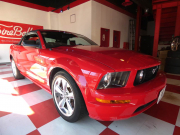 フォード マスタング GTｺﾝﾊﾞｰﾁﾌﾞﾙ Premium　2007年ﾓﾃﾞﾙ 正規D車 黒革 記録簿18ｲﾝﾁAW　2年保証