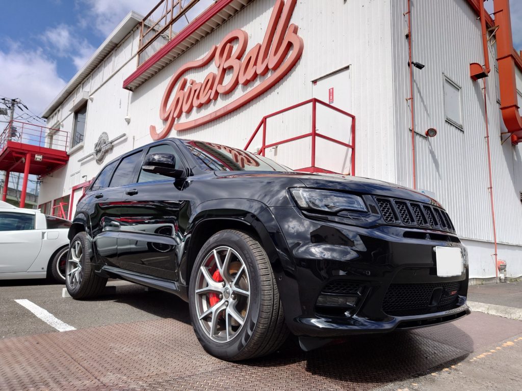 パンナコッタちゃ グランドチェロキーSRT8用エアロ5点セット 納車ブログ】ジープ グランドチェロキーSRT8 | T.U.C.GROUP